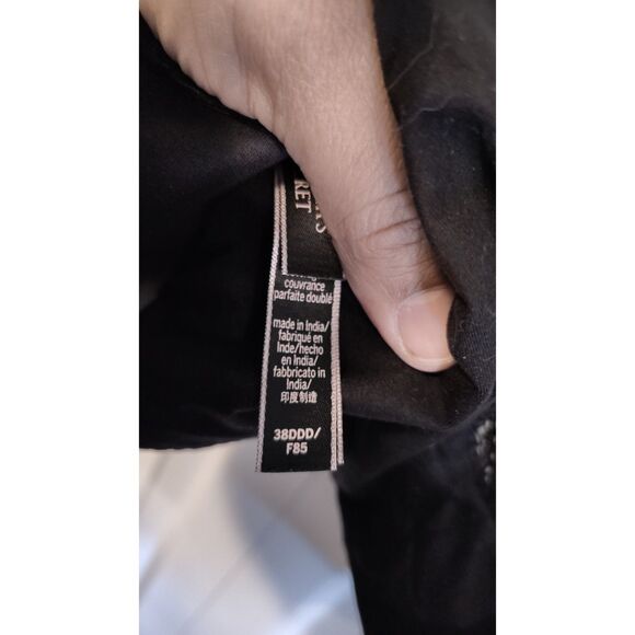 Victoria's Secret Black incredible Lace Plunge 38DDD - Picture 3 of 5